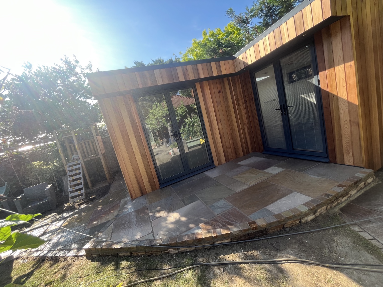Garden outbuilding